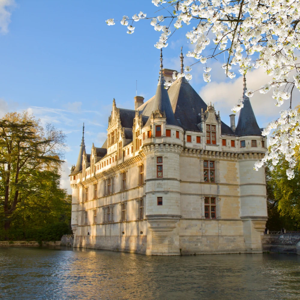 Azay-le-Rideau : un château miroir de la Renaissance
